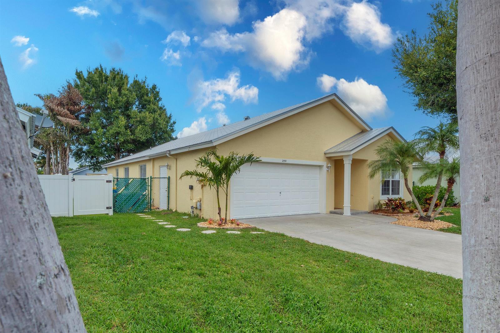 2551 SW Riviera Road, Stuart FL 34997 photo 3