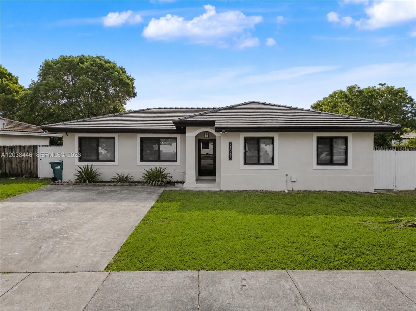21965 SW 125th Ave, Miami FL 33170 photo 2