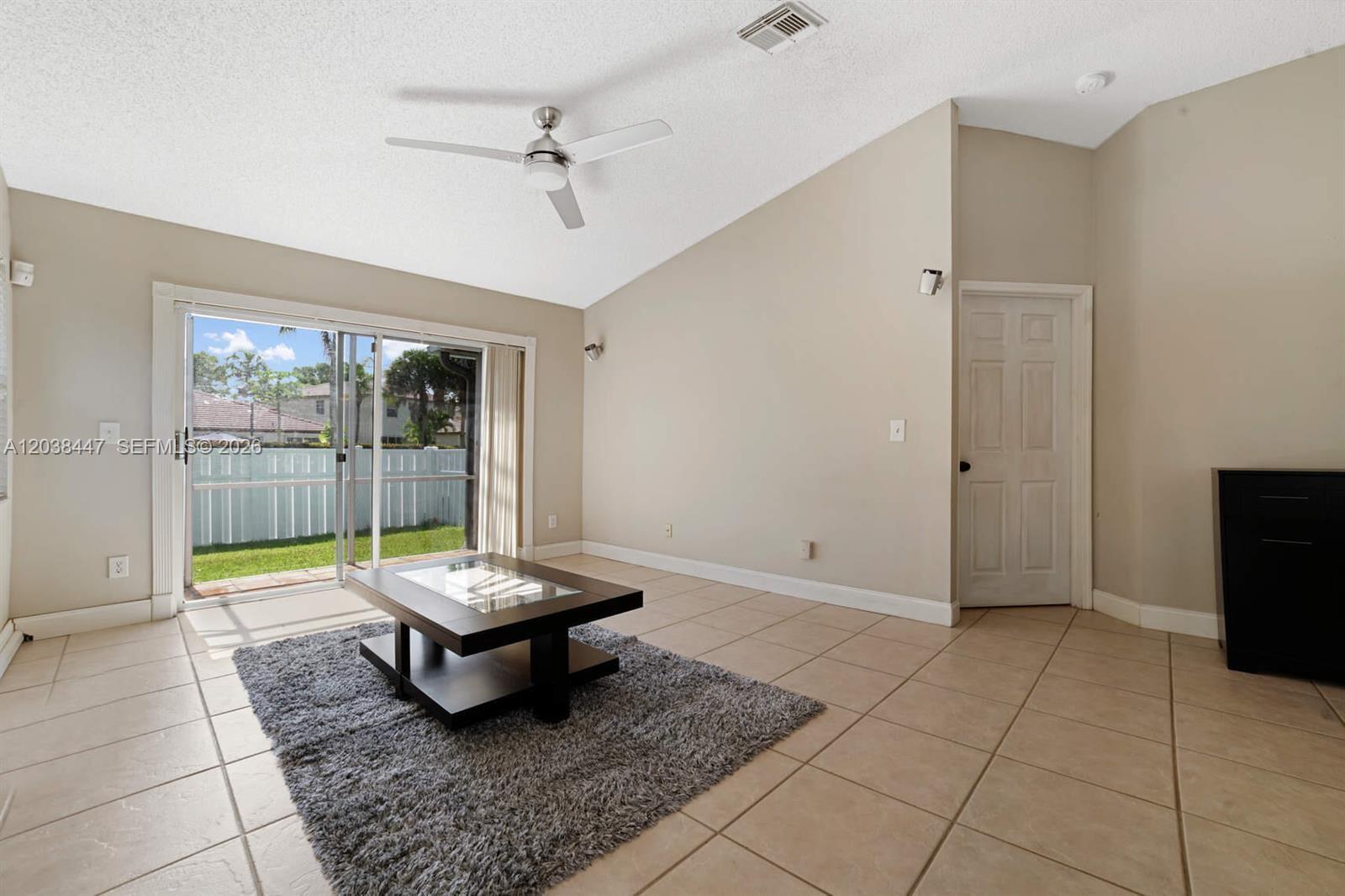 200 NW 75th Ter, Plantation FL 33317 photo 2