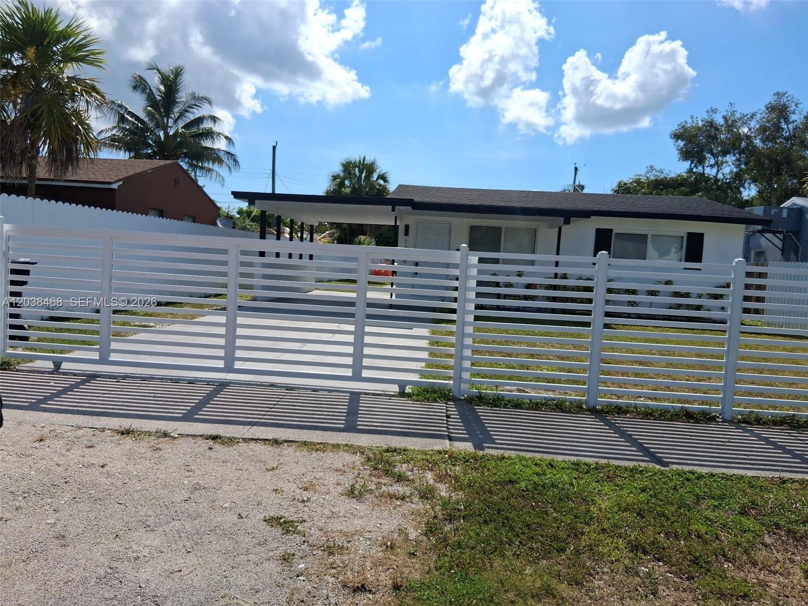 1336 NW 6th Ave, Fort Lauderdale FL 33311 photo 2