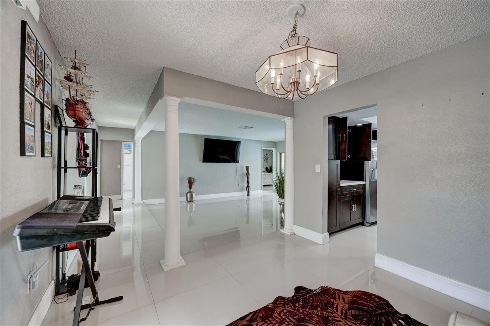 7211 NW 21st Street, Sunrise FL 33313 photo 2