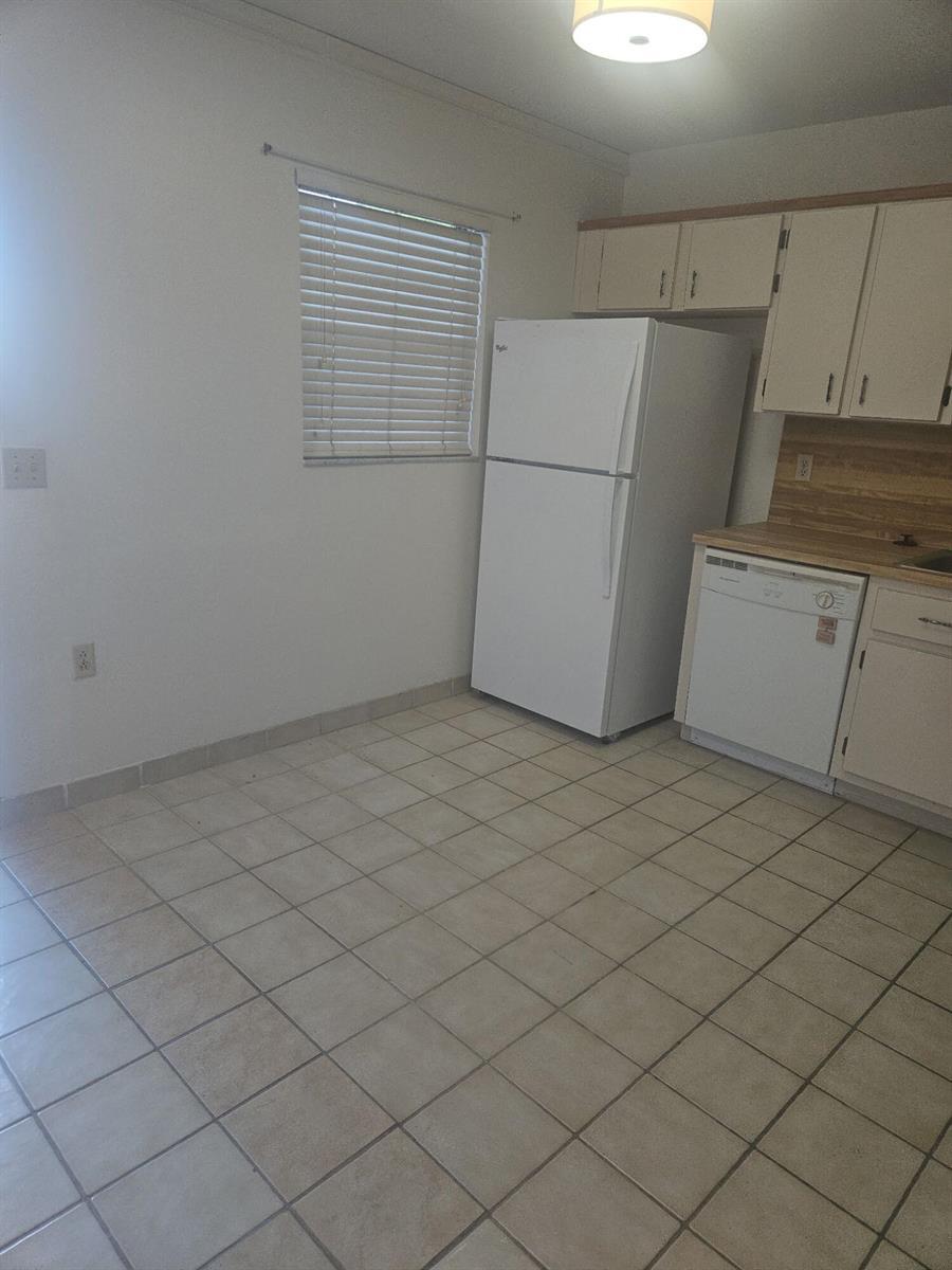 200 Berkley Road # 202, Hollywood FL 33024