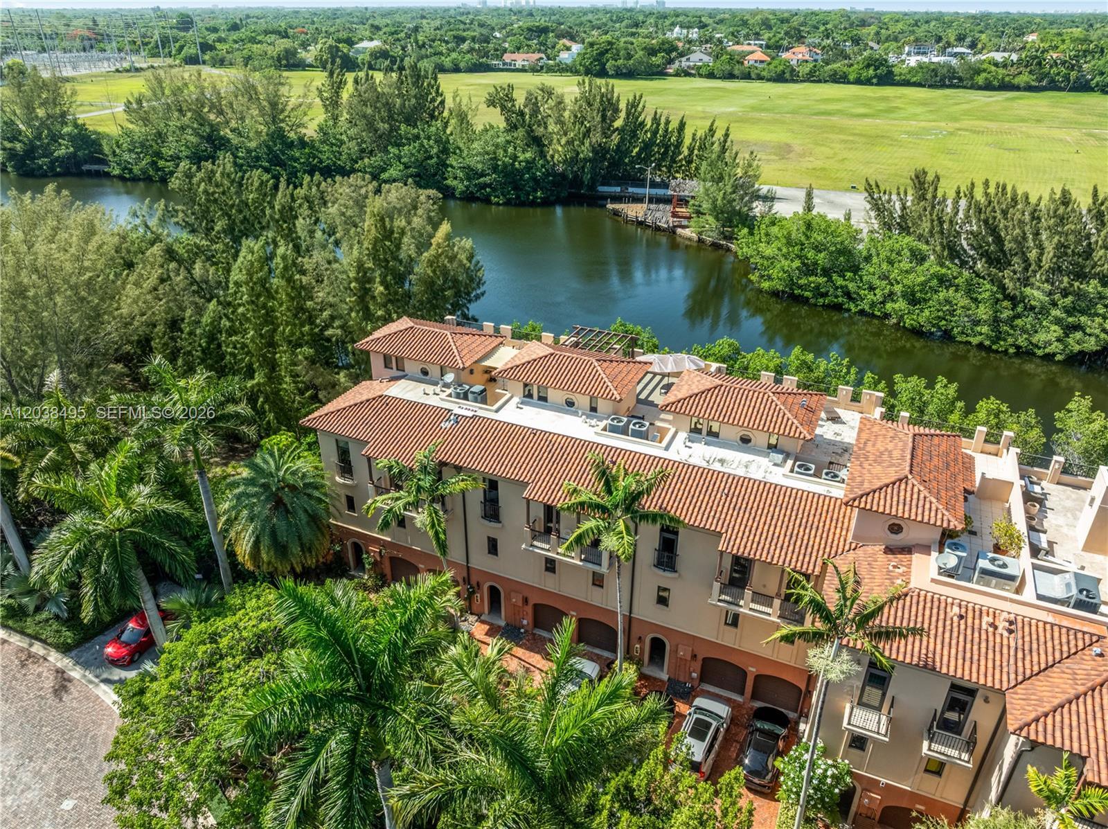 6232 Paradise Point Dr, Palmetto Bay FL 33157 photo 2