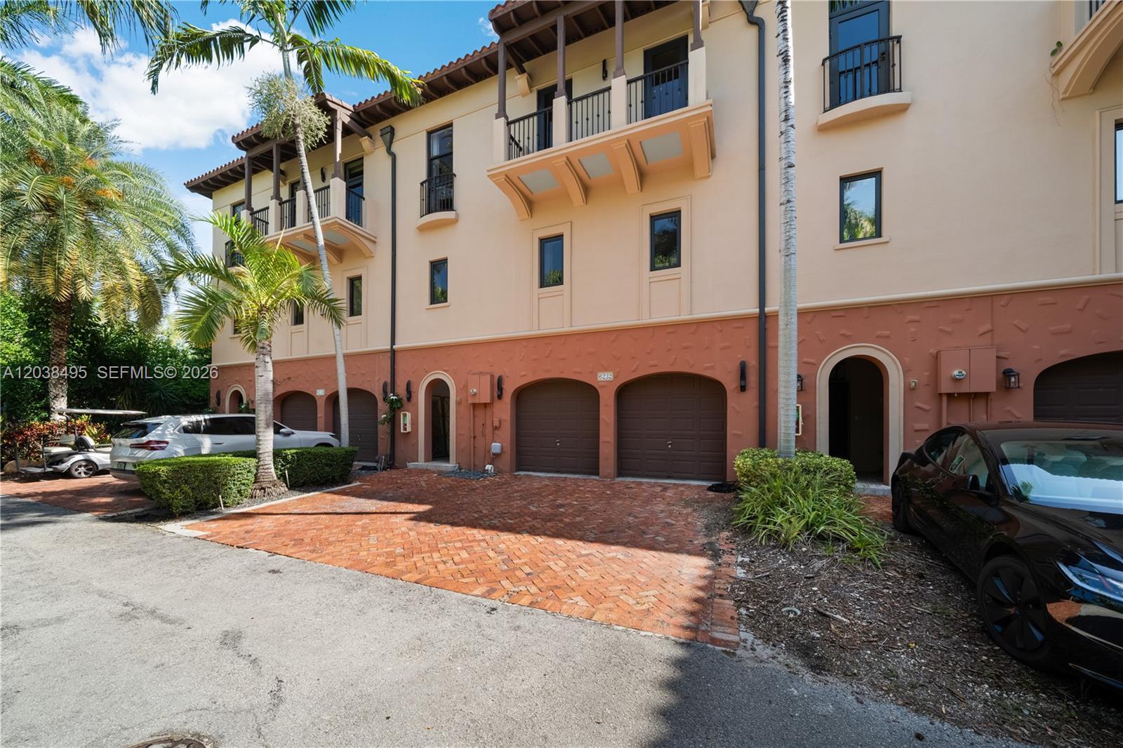6232 Paradise Point Dr, Palmetto Bay FL 33157 photo 3