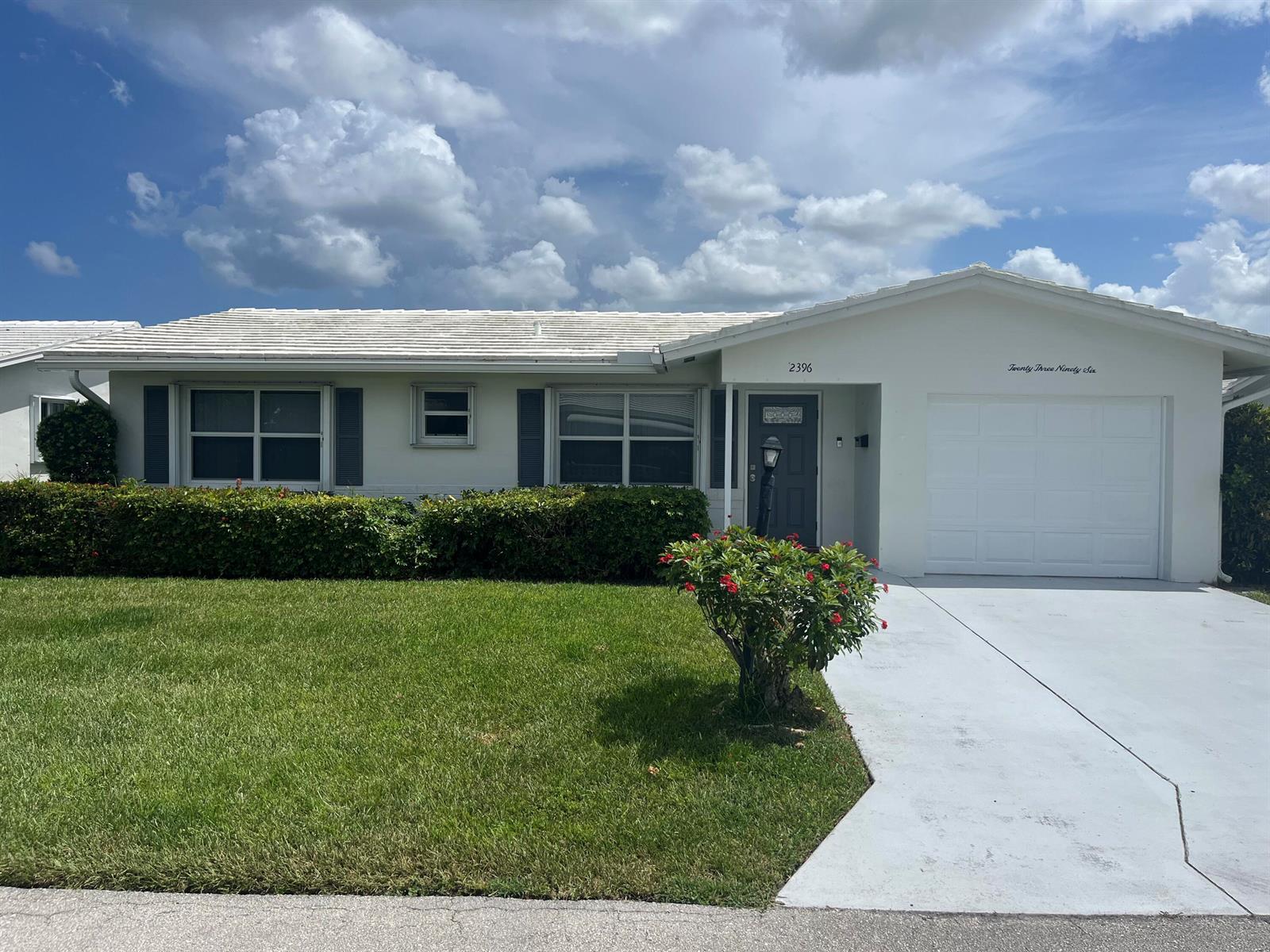 2396 SW 13th Avenue, Boynton Beach FL 33426 photo 2