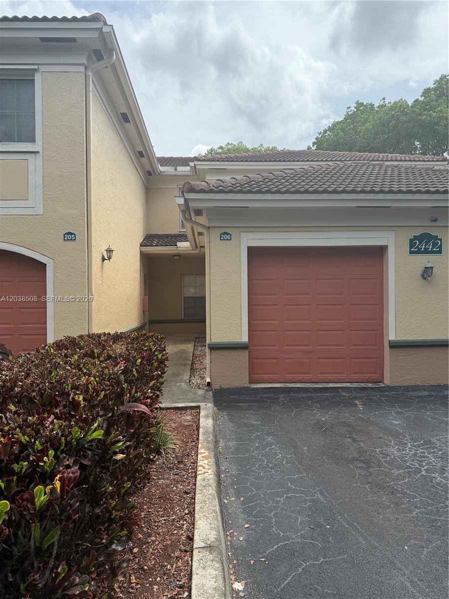 2442 Centergate Dr # 206, Miramar FL 33025