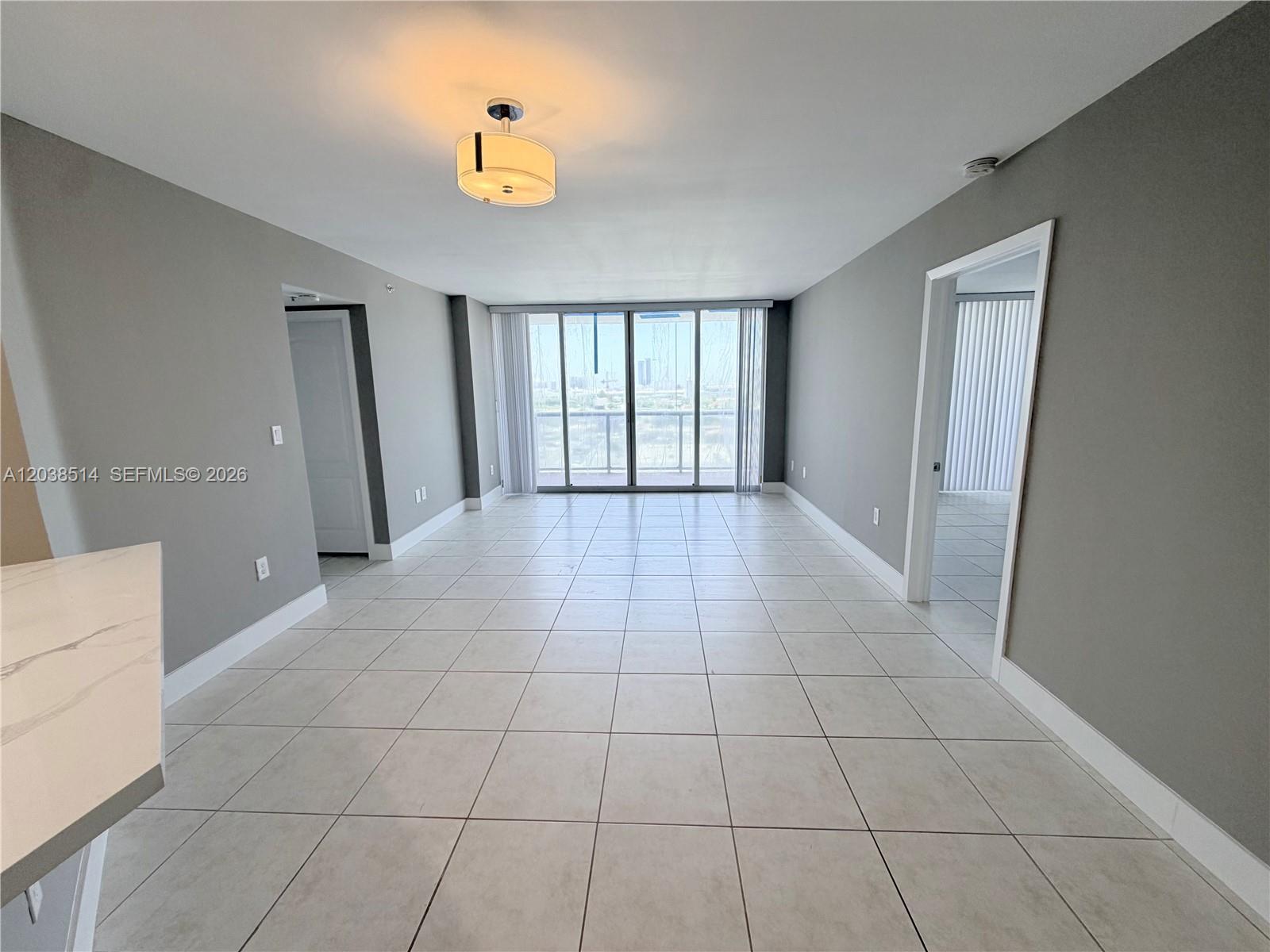 1800 Sunset Harbour Dr # 1211, Miami Beach FL 33139 photo 2