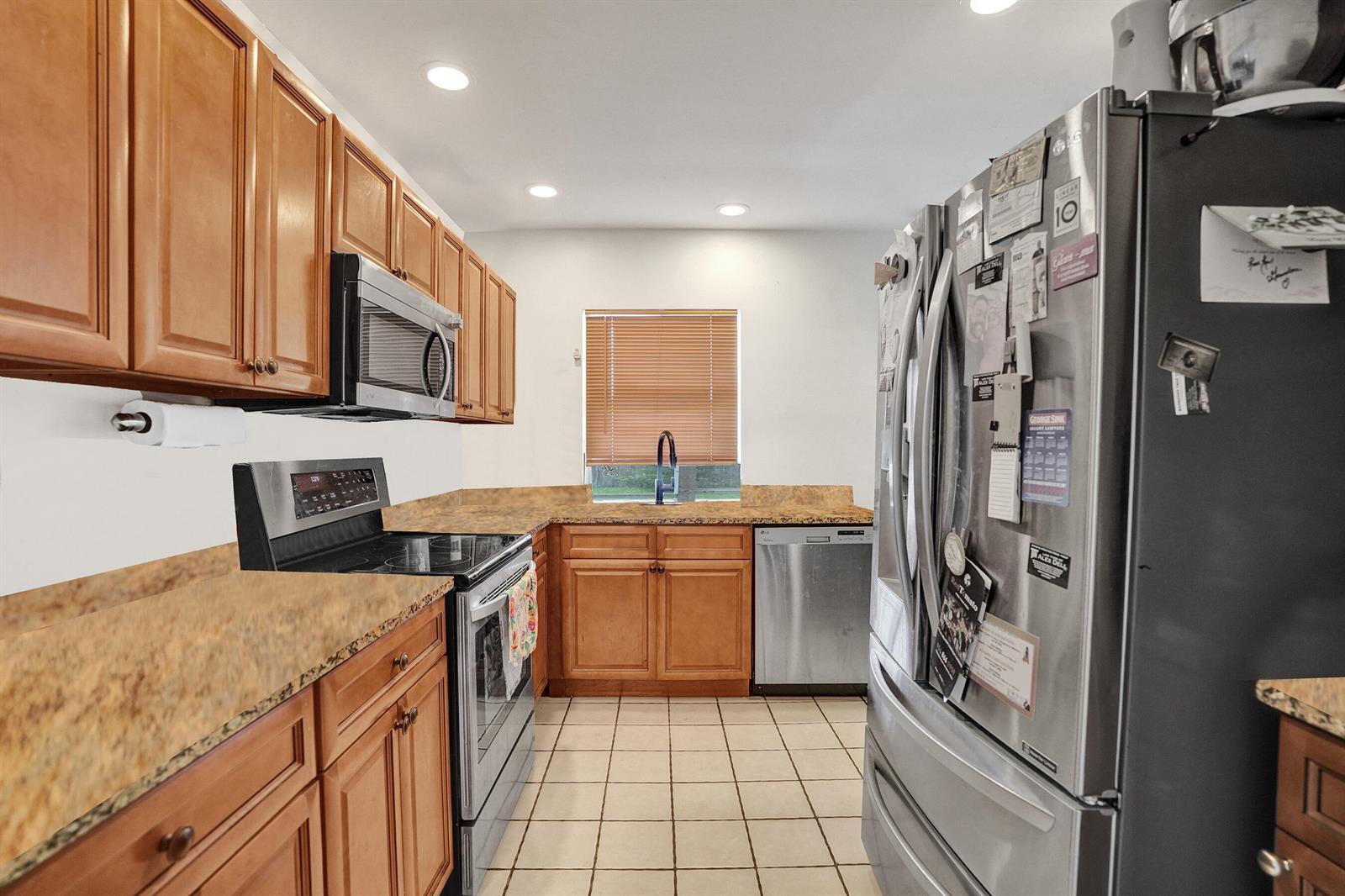 811 NW 43rd Avenue, Coconut Creek FL 33066 photo 5