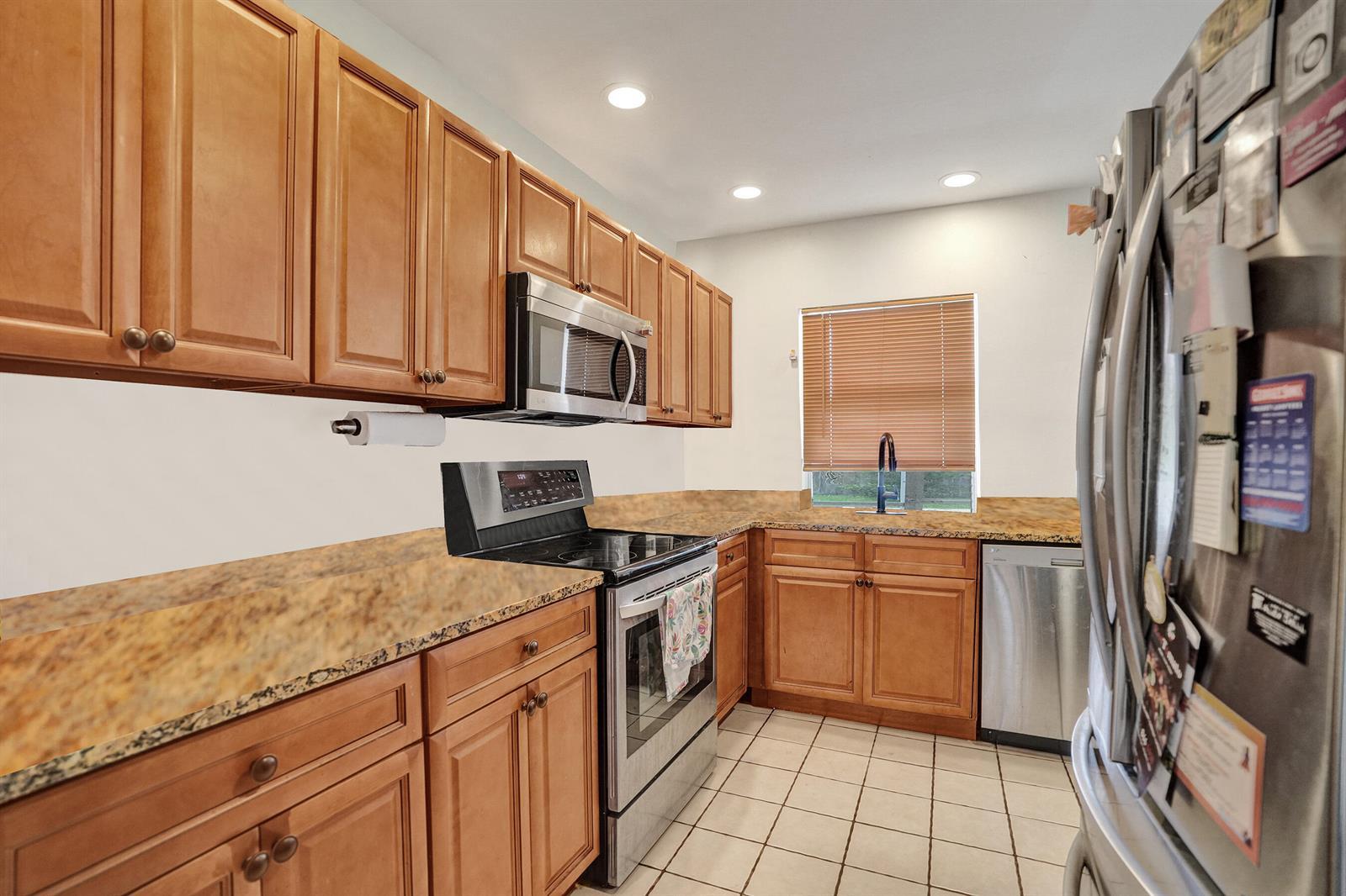 811 NW 43rd Avenue, Coconut Creek FL 33066 photo 4