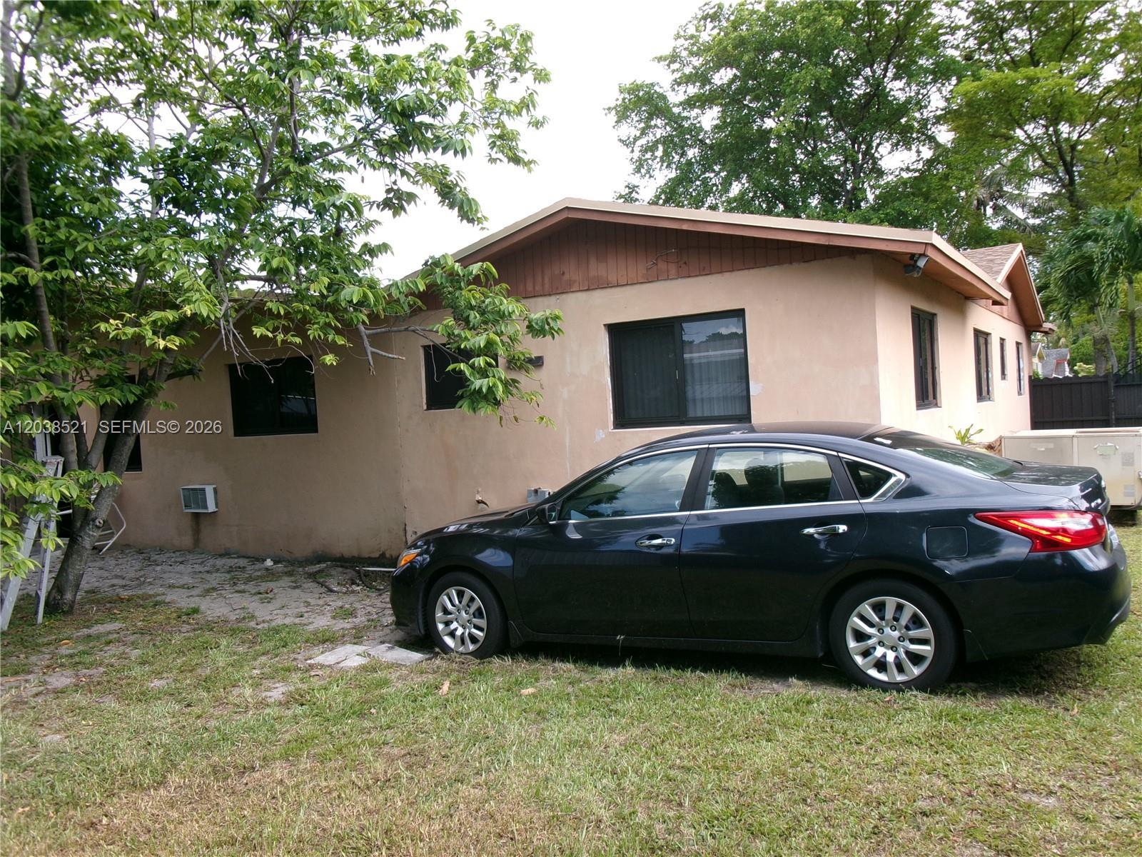 Miami, FL 33162 photo 2