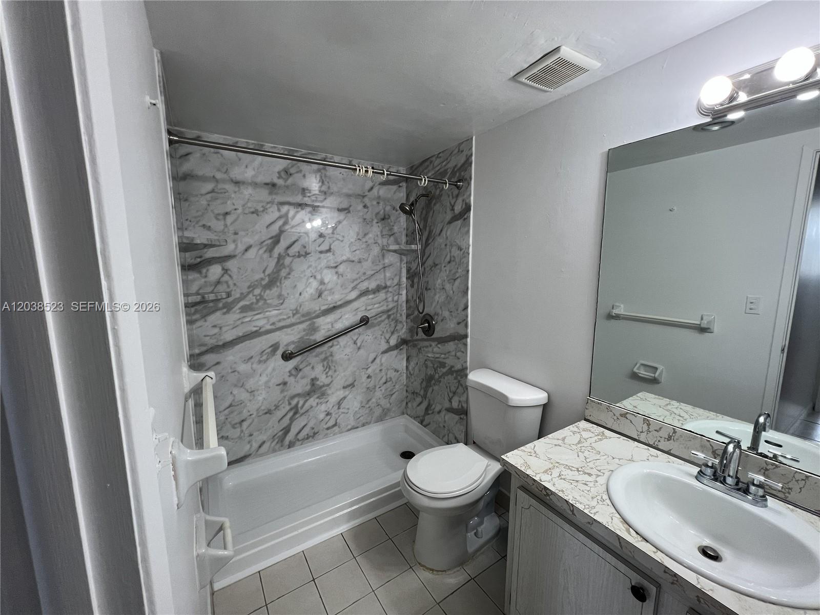920 NE 169th St # 504, North Miami Beach FL 33162 photo 5