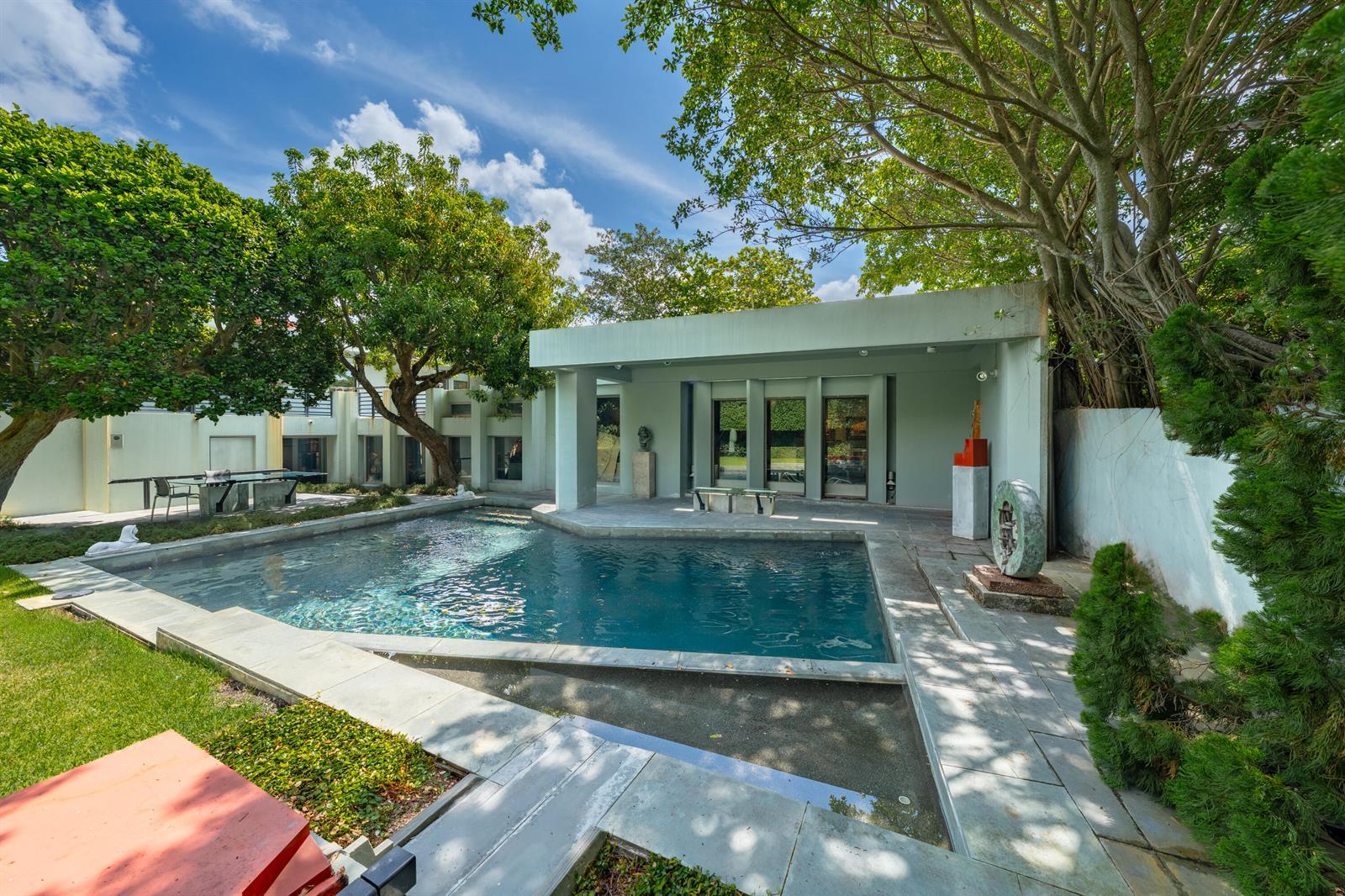 1496 N Lake Way, Palm Beach FL 33480 photo 2