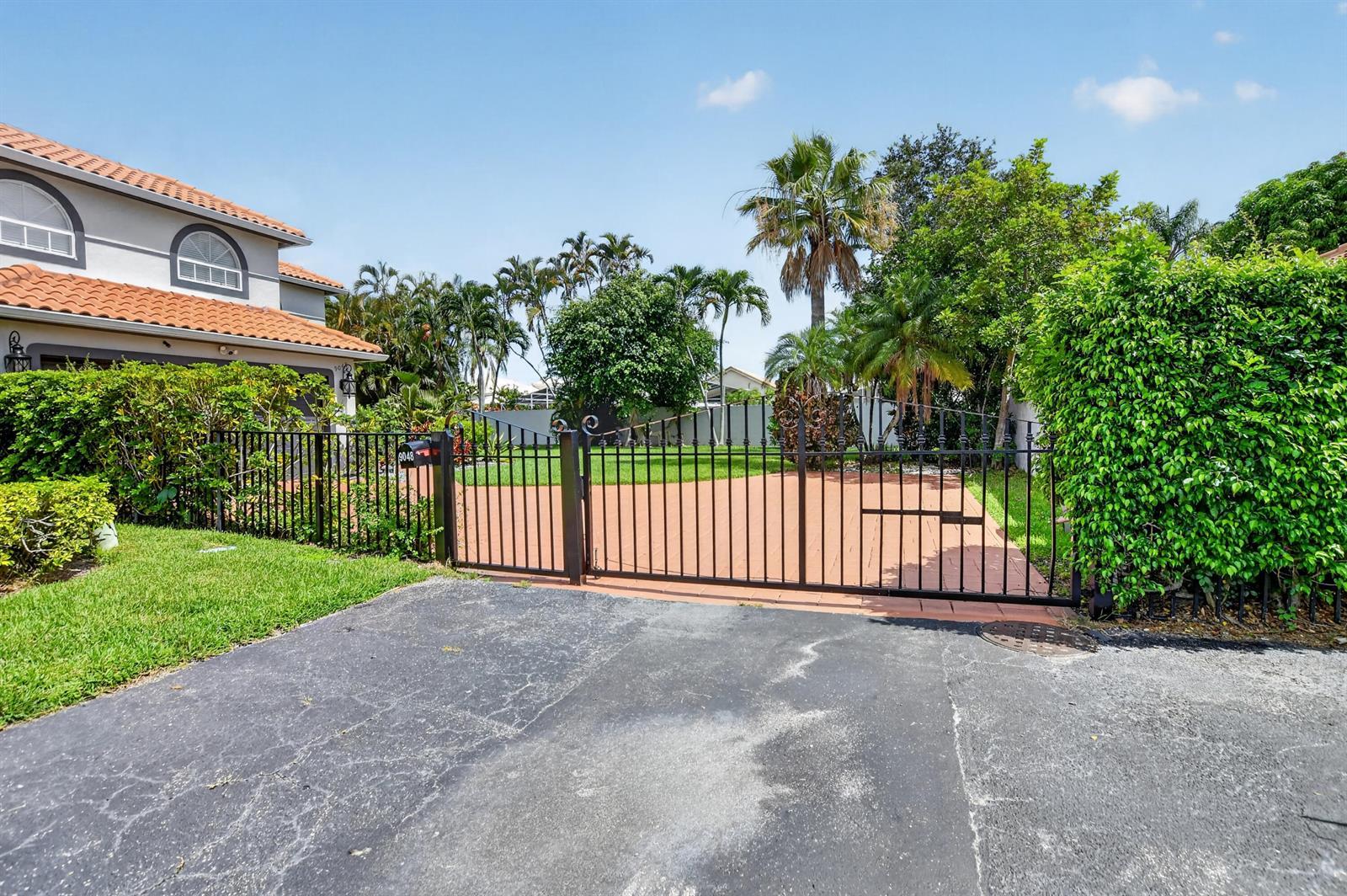 9048 Villa Portofino Circle, Boca Raton FL 33496 photo 4