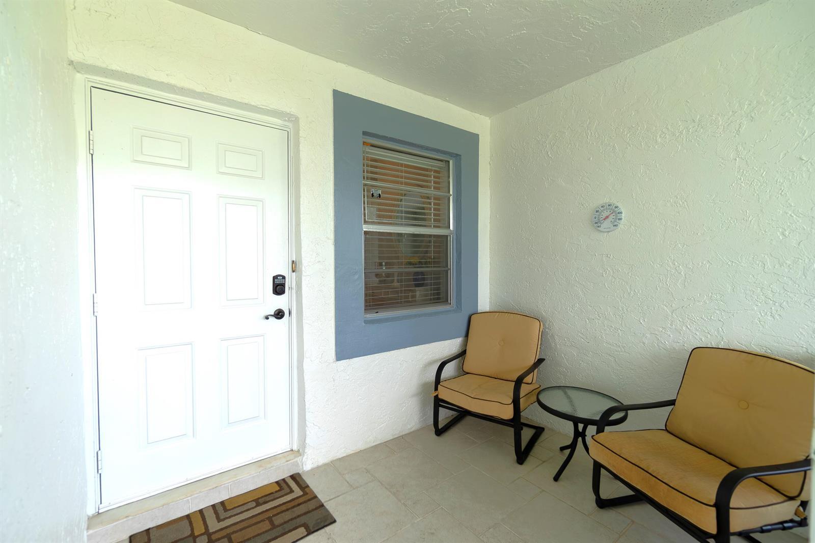 5487 Crystal Anne Drive, West Palm Beach FL 33417 photo 4