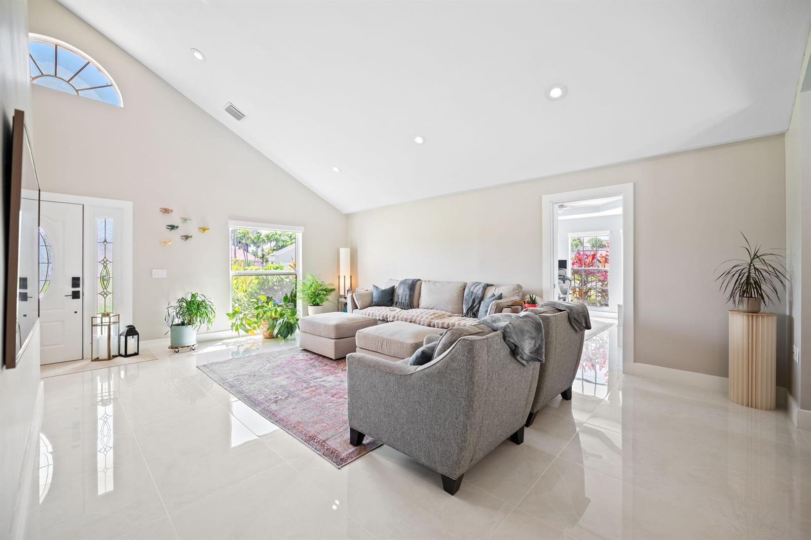 22612 Middletown Drive, Boca Raton FL 33428 photo 4
