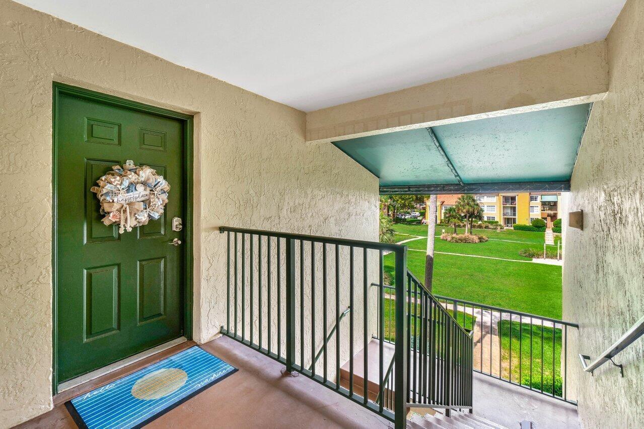 157 Yacht Club Way, Hypoluxo FL 33462 photo 2