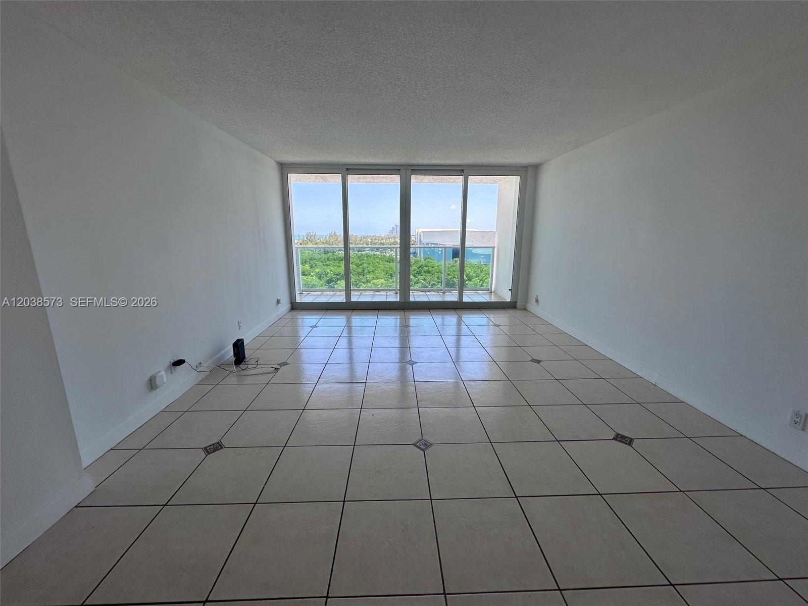 100 Bayview Dr # 823, Sunny Isles Beach FL 33160 photo 3