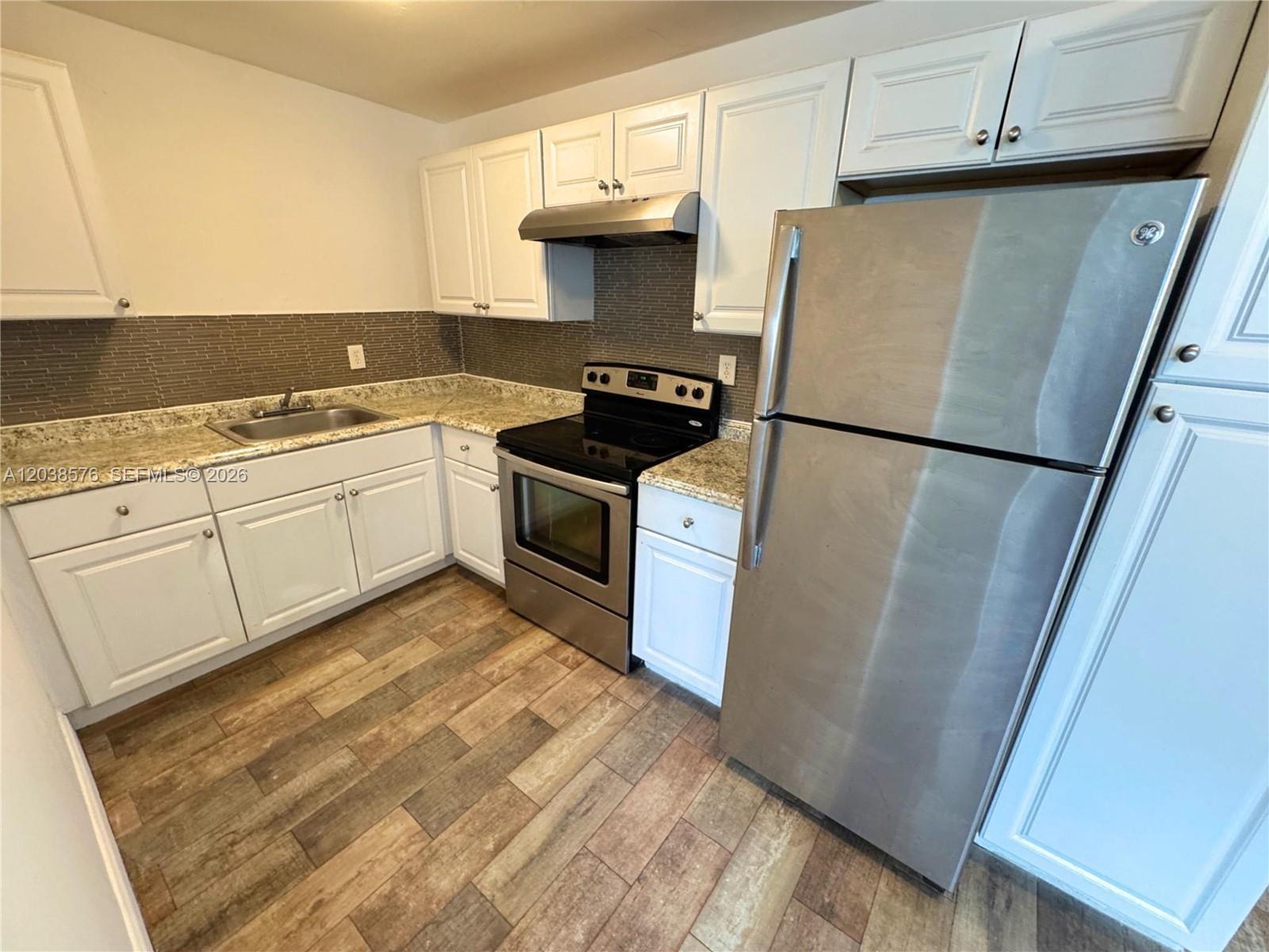 207 SE 4th Ave, Boynton Beach FL 33435