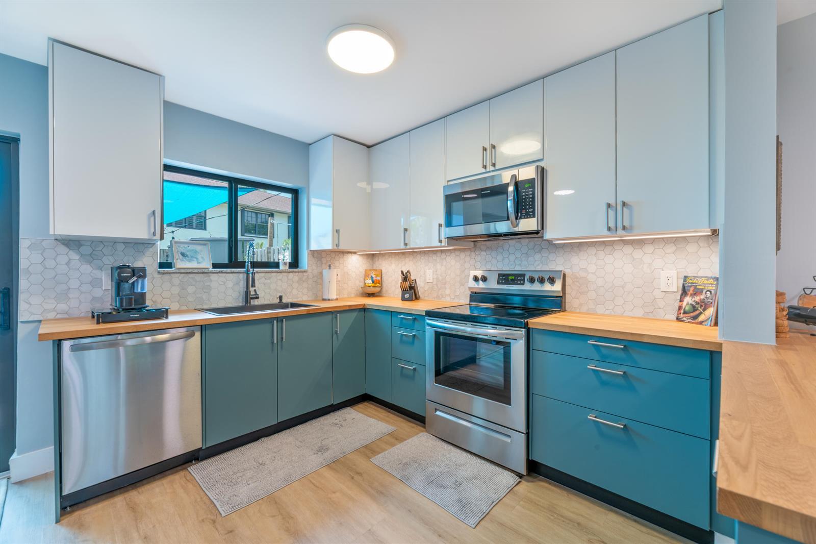 308 City View Drive, Fort Lauderdale FL 33311