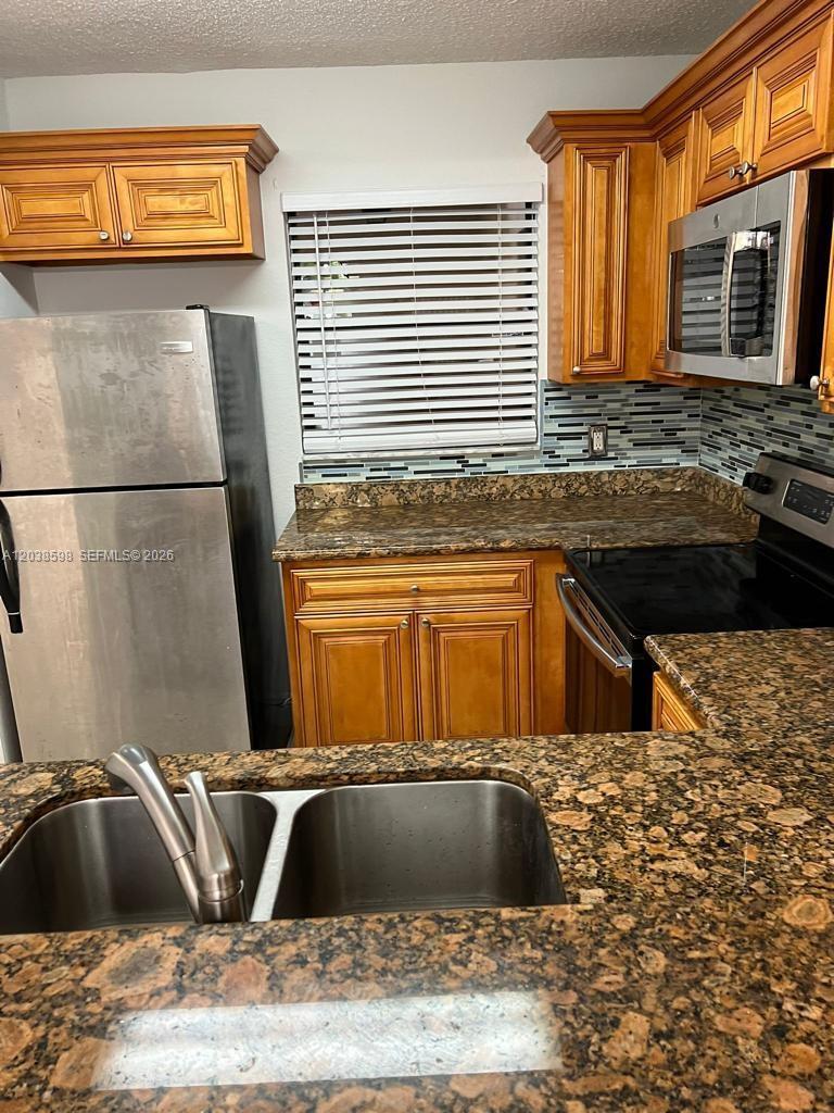 1561 Balfour Point Dr # B, West Palm Beach FL 33411 photo 2