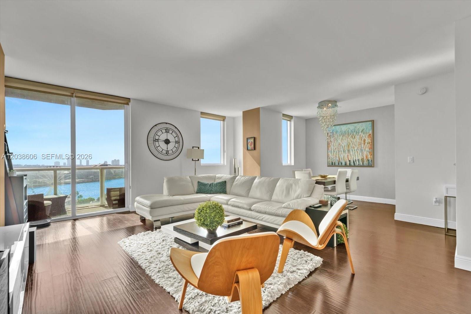 244 Biscayne Blvd # 1803, Miami FL 33132