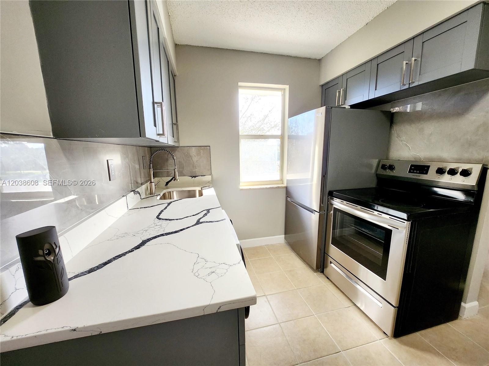 191 SW 15th St # 202, Pompano Beach FL 33060
