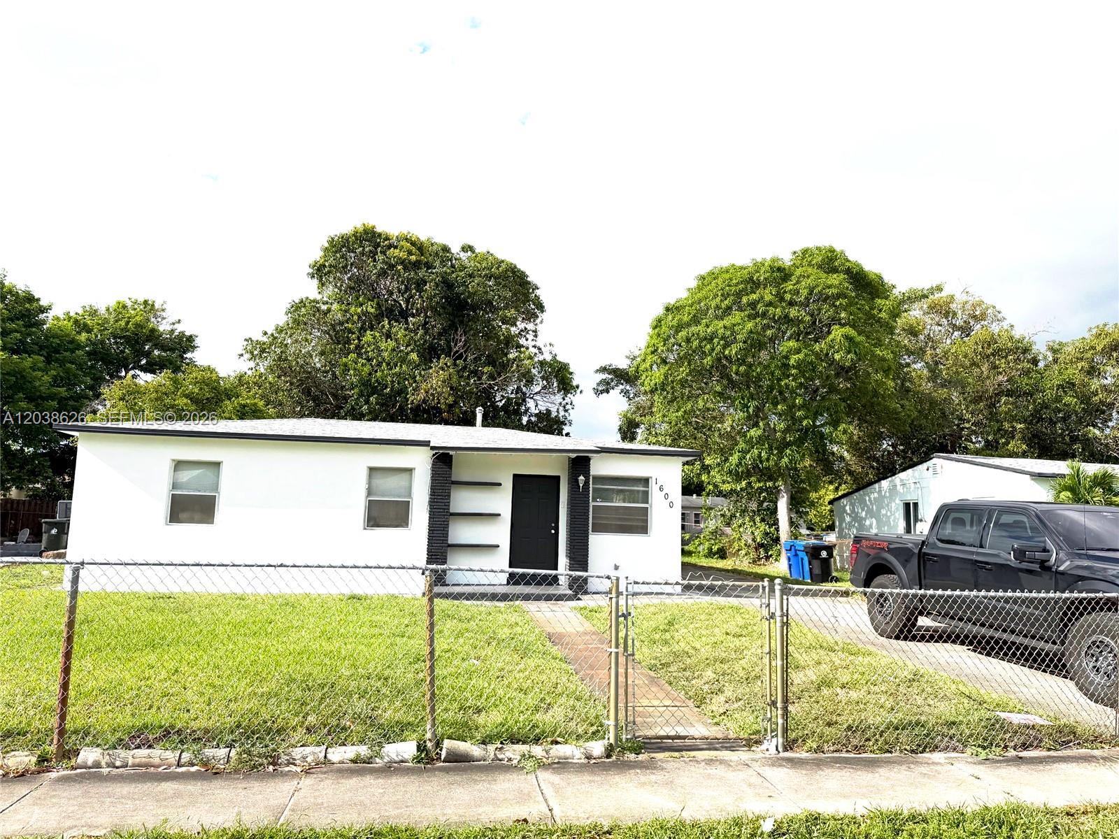 1600 NW 13th Ct # 1, Fort Lauderdale FL 33311