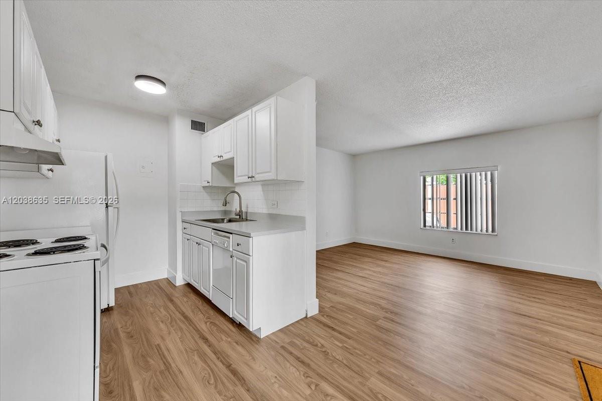1405 Miami Rd # 7, Fort Lauderdale FL 33316 photo 4