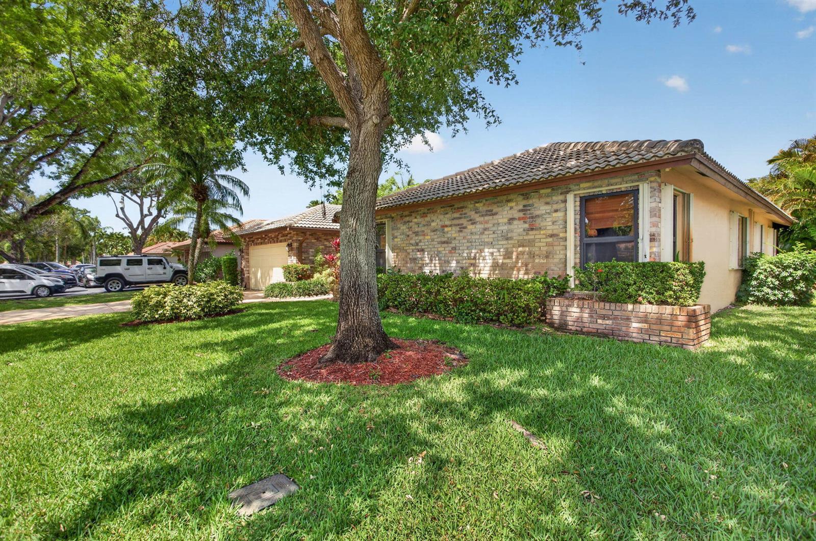 1311 NW 111th Way, Coral Springs FL 33071 photo 4