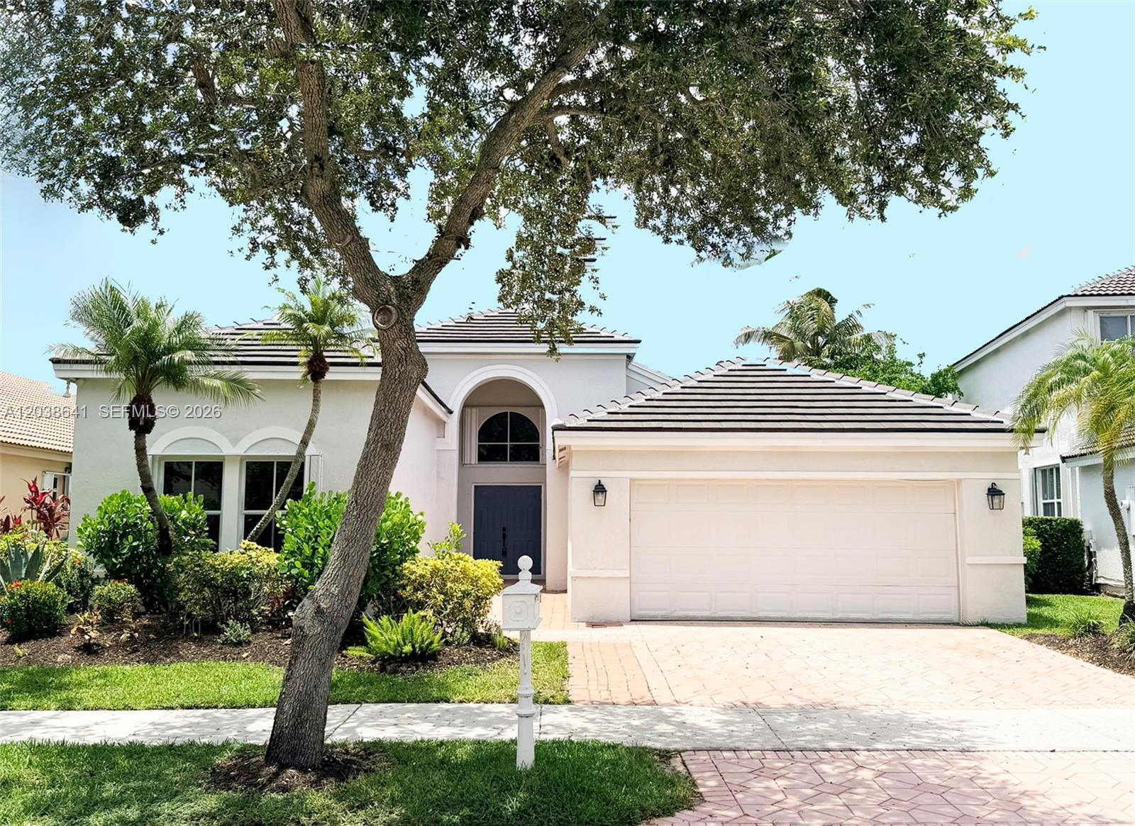 1212 Falls Blvd, Weston FL 33327
