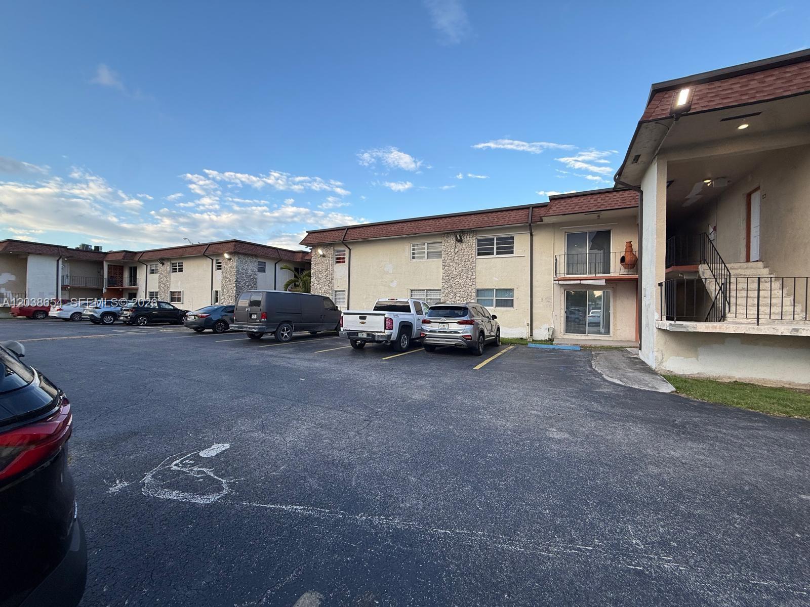1275 W 35th St # 32B, Hialeah FL 33012