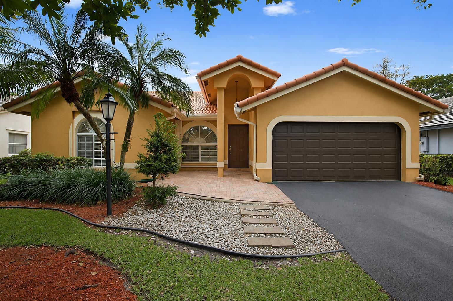 10325 NW 48th Court, Coral Springs FL 33076