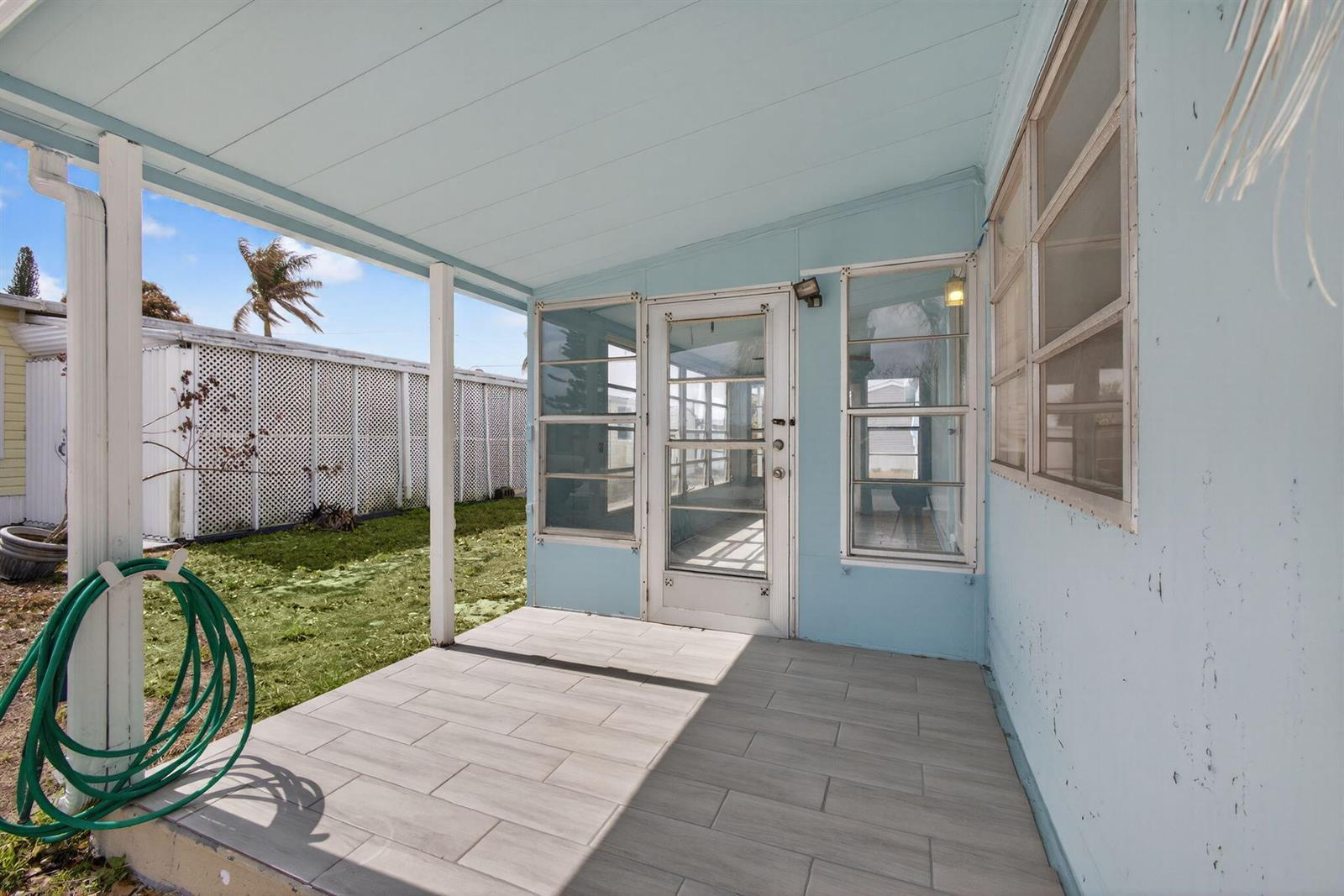 8420 SE Eagle Avenue, Hobe Sound FL 33455 photo 4