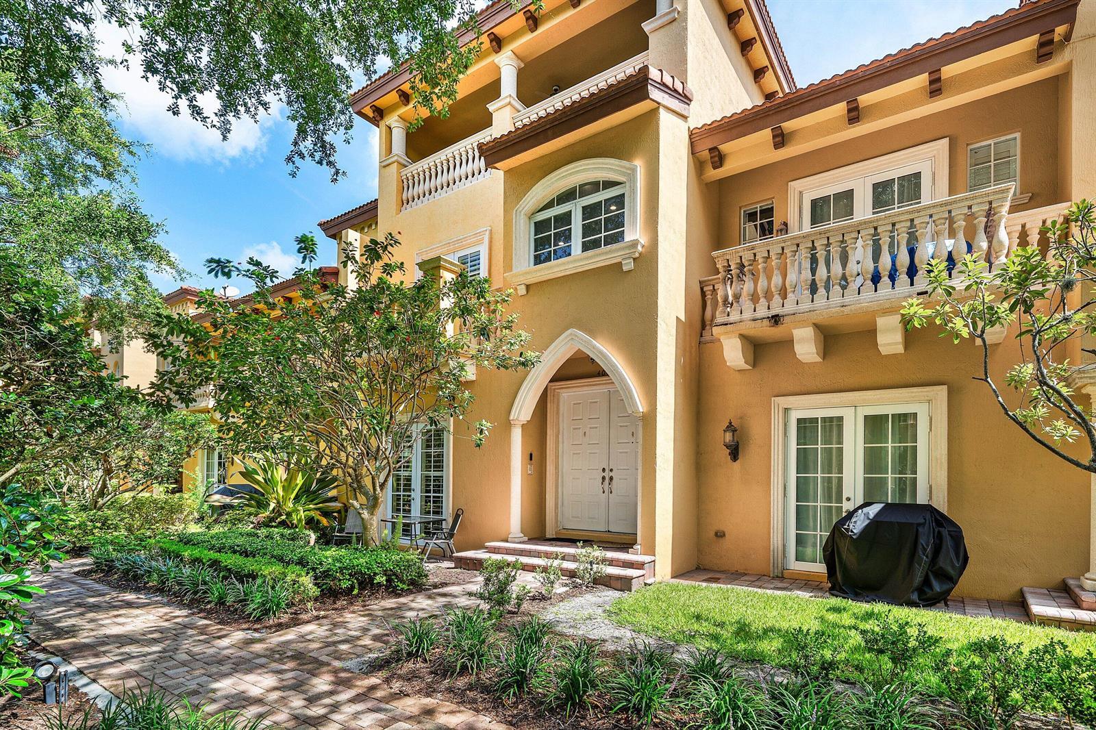 400 NE 69th Circle, Boca Raton FL 33487