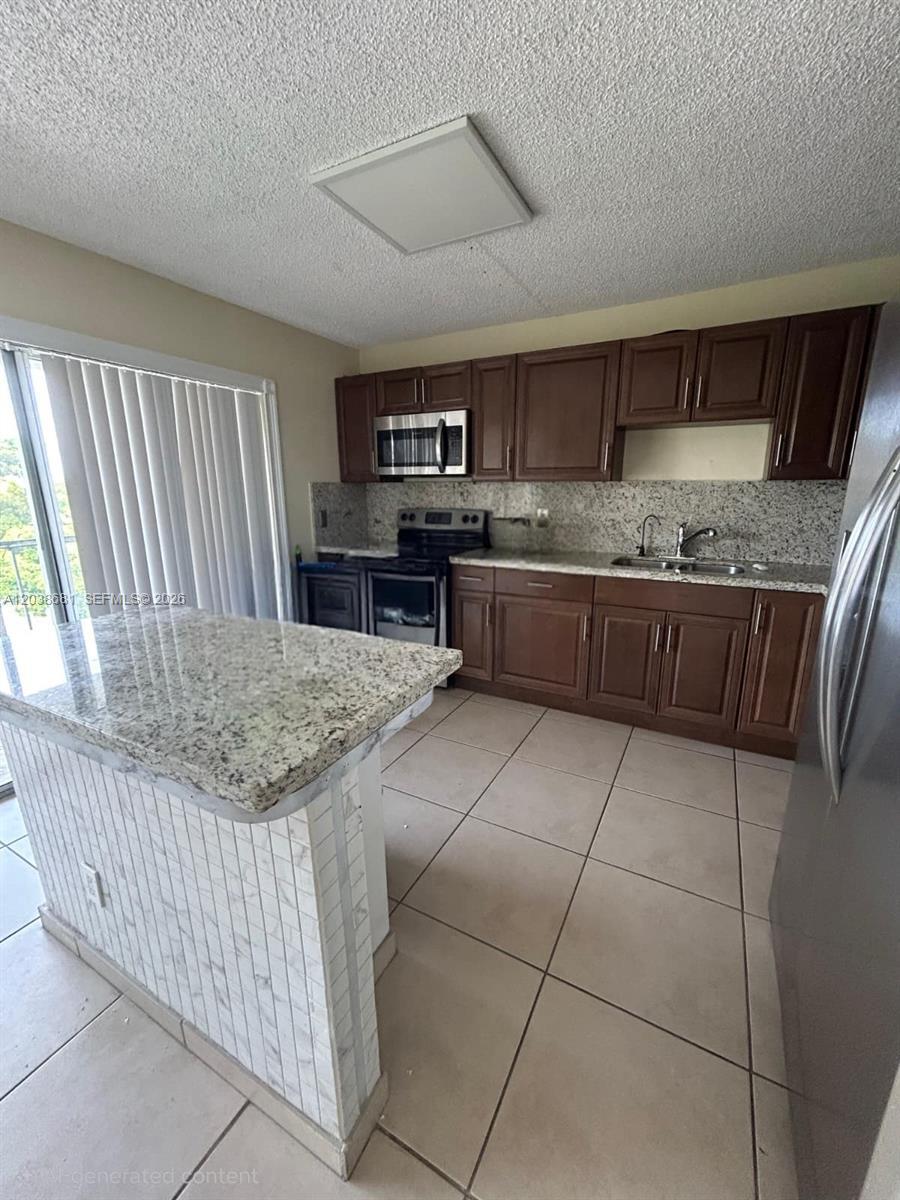 17000 NW 67th Ave # 0, Hialeah FL 33015 photo 2