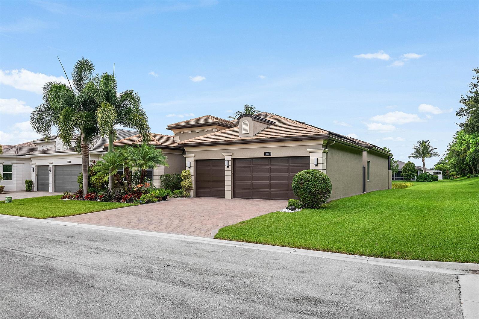 8167 Majestic Mountain Drive, Boynton Beach FL 33473 photo 3