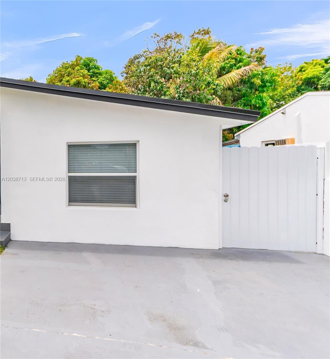2600 NW 108th St # 2, Miami FL 33167
