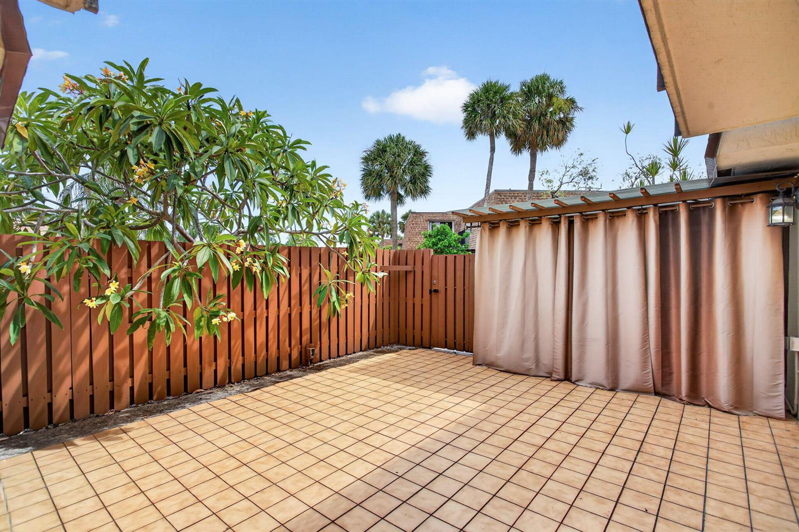 5408 NW 59th Place, Tamarac FL 33319 photo 5