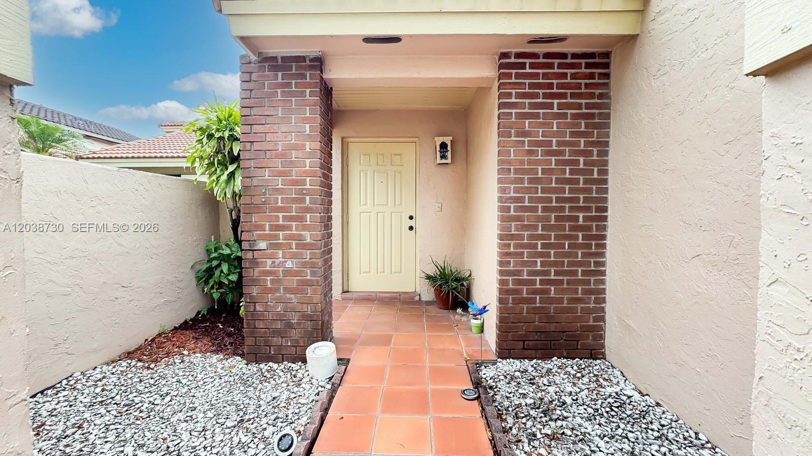6320 NW 173rd St, Hialeah FL 33015 photo 5