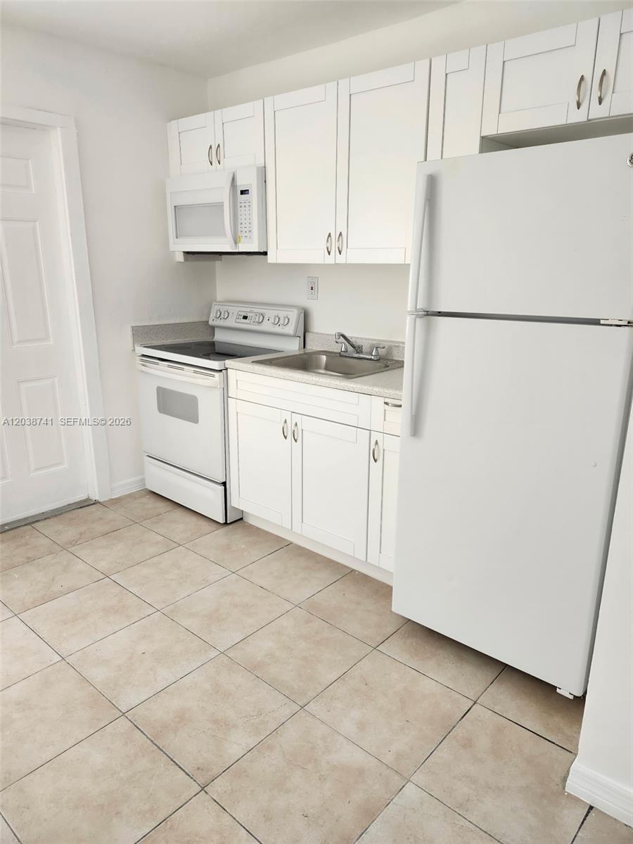 726 21st St # 3, West Palm Beach FL 33407