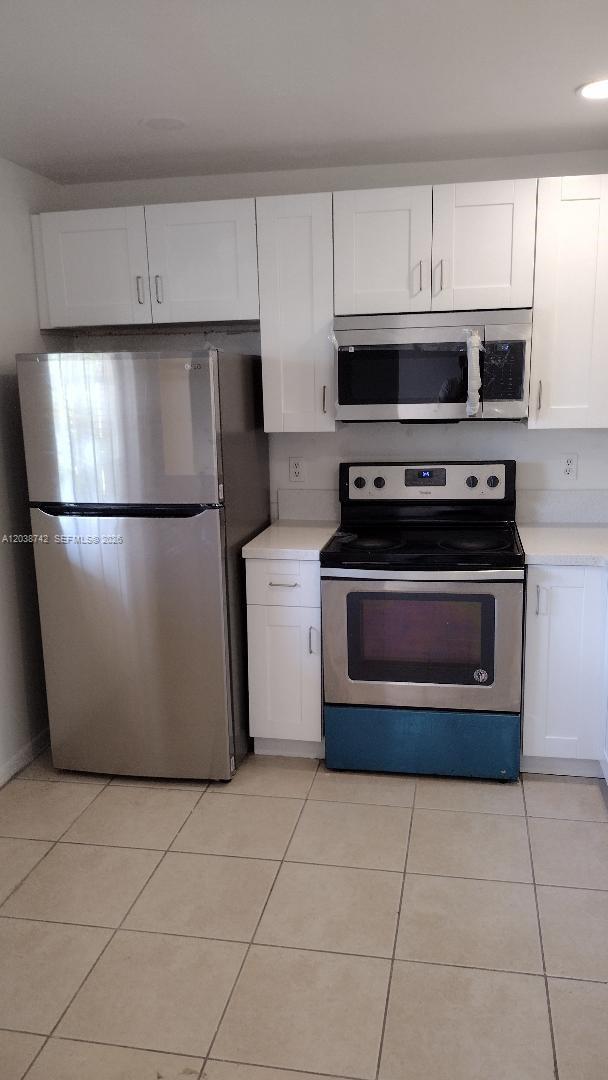 1151 NE 210th Ter # 1151, Miami FL 33179 photo 2