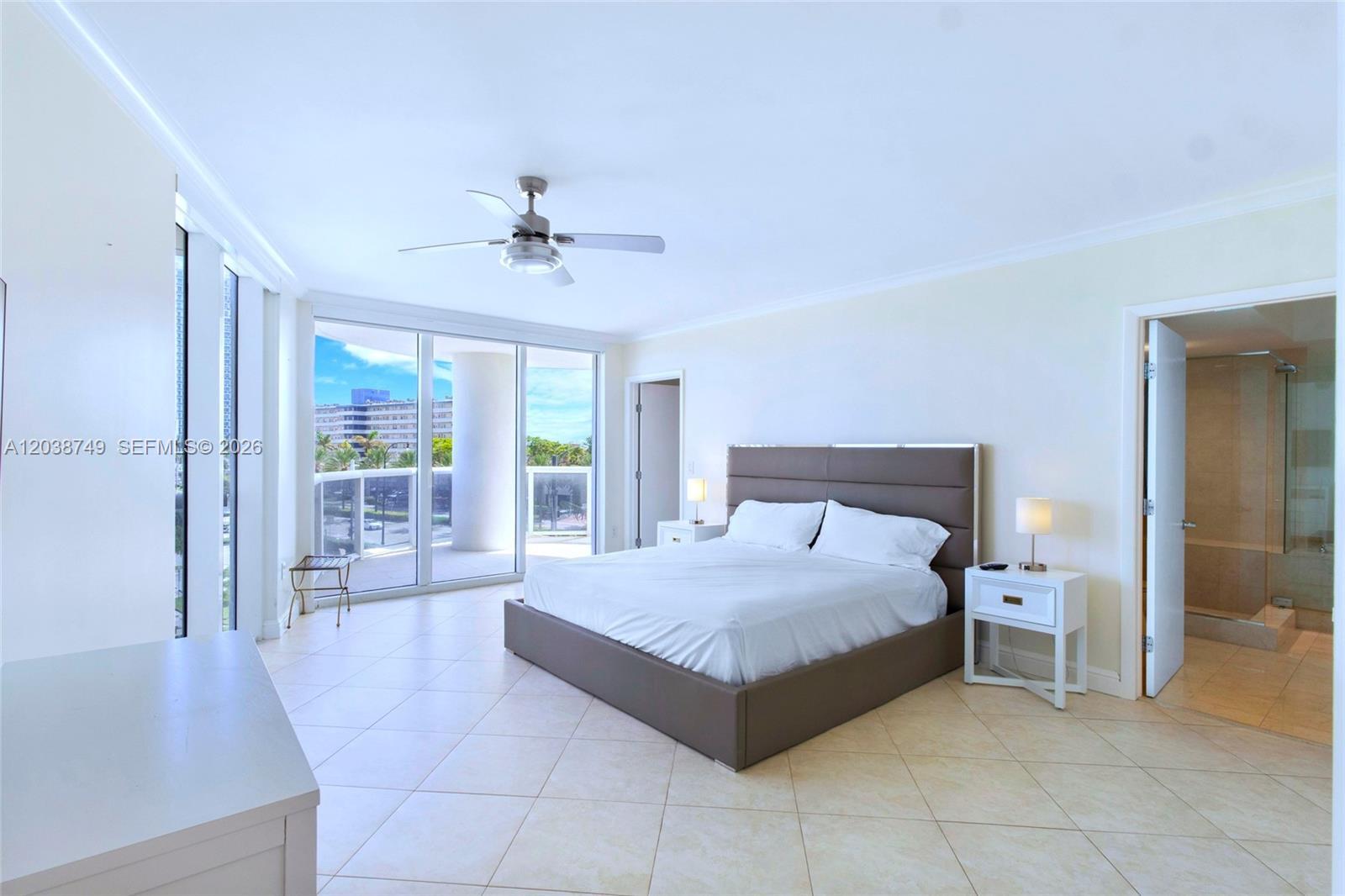 Hallandale Beach, FL 33009 photo 4