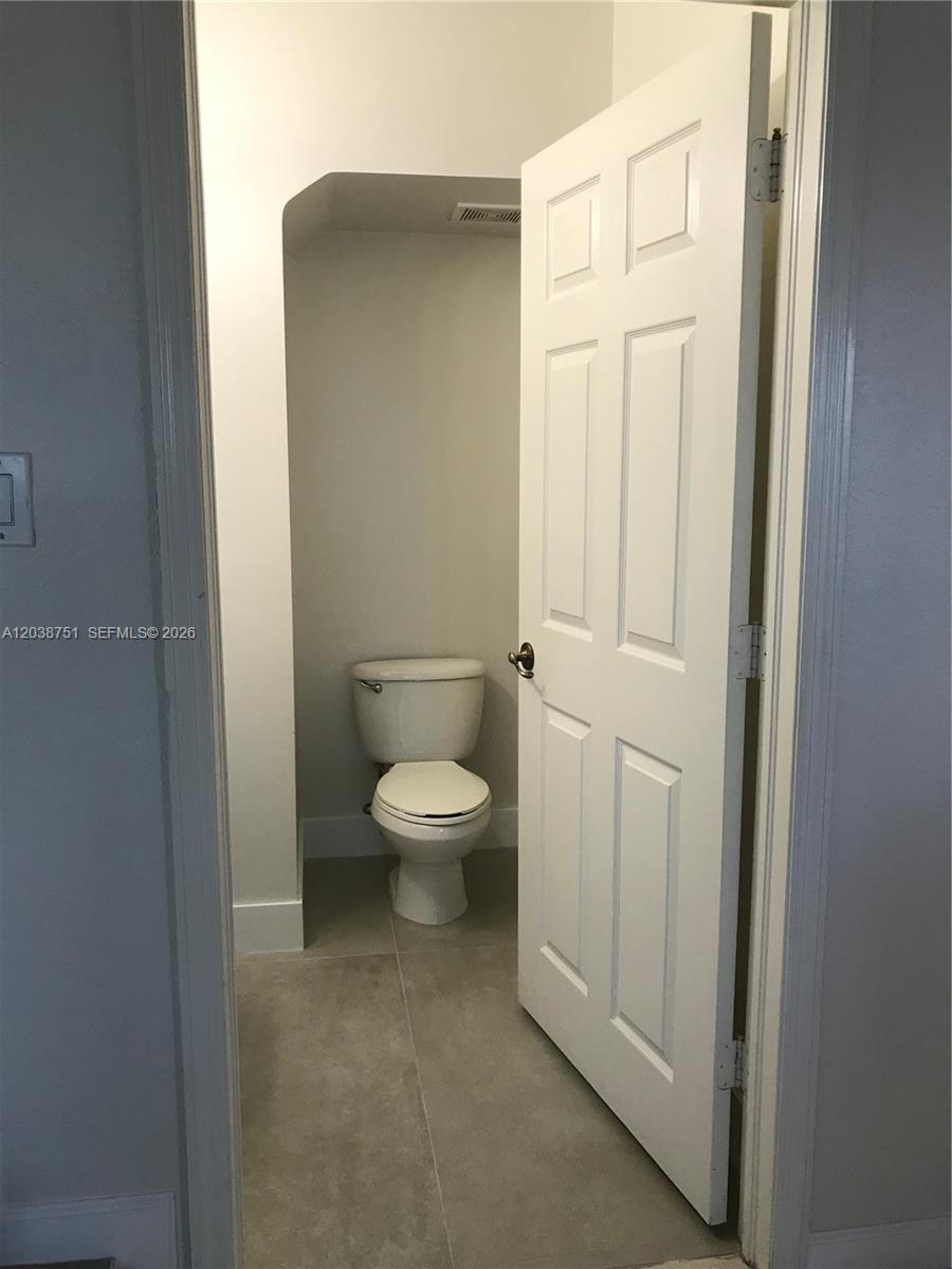 6674 NW 107th Pl, Doral FL 33178 photo 5