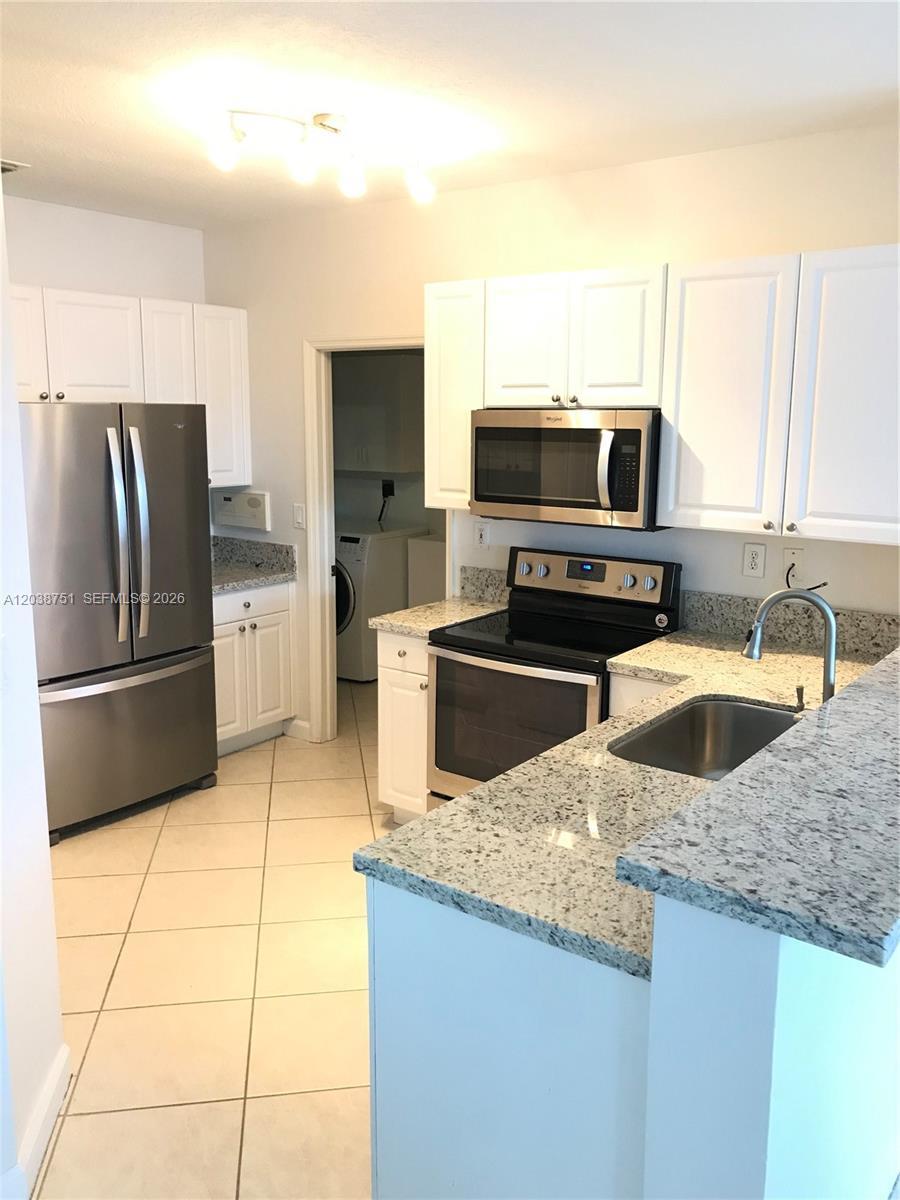 6674 NW 107th Pl, Doral FL 33178 photo 4