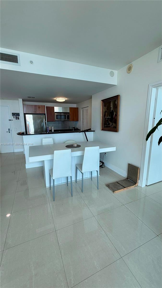 300 S Biscayne Blvd # 3212, Miami FL 33131 photo 5