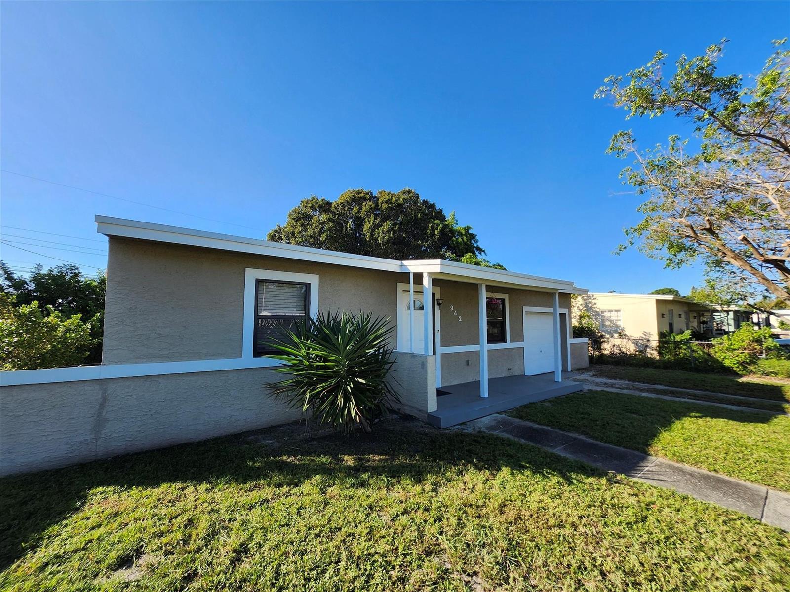 942 NW 12th Street, Fort Lauderdale FL 33311 photo 2