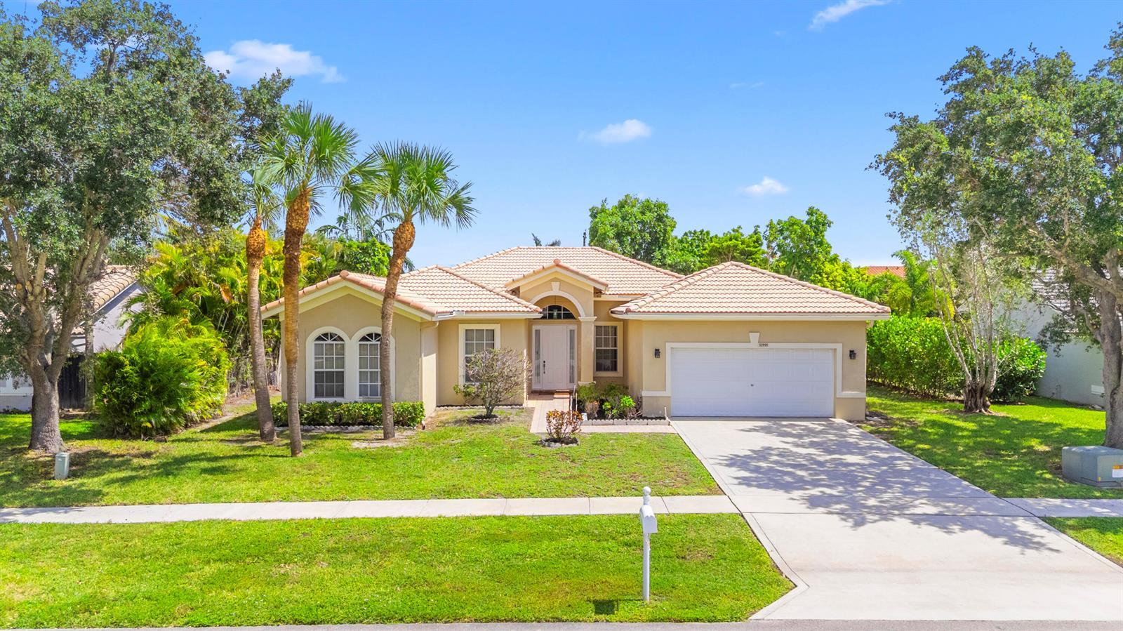 10555 Paso Fino Drive, Lake Worth FL 33449