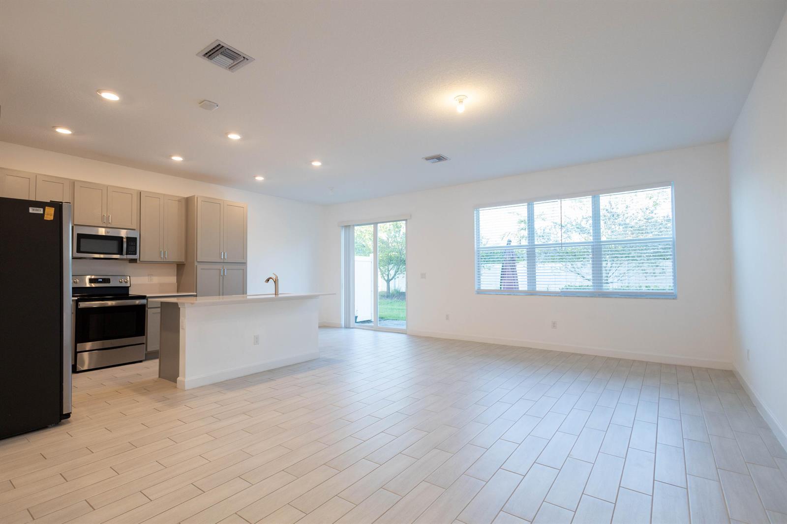 4985 Navali Drive, Lake Worth FL 33467 photo 2
