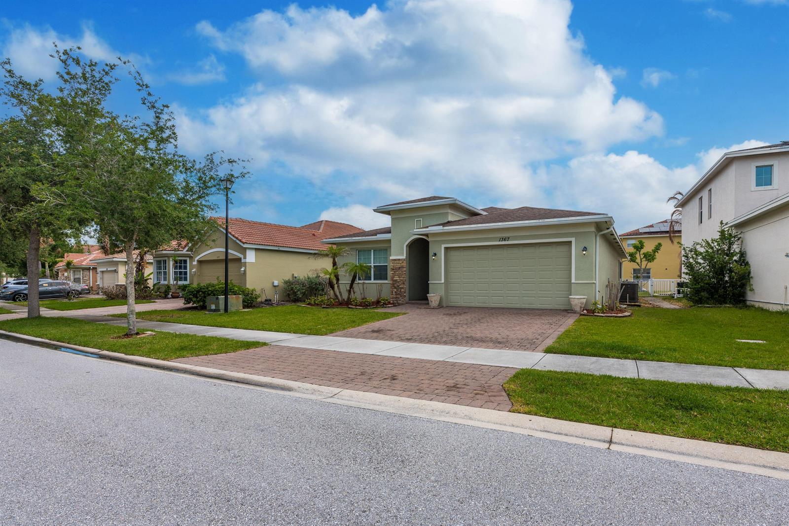1367 NW Leonardo Circle, Port St. Lucie FL 34986 photo 4