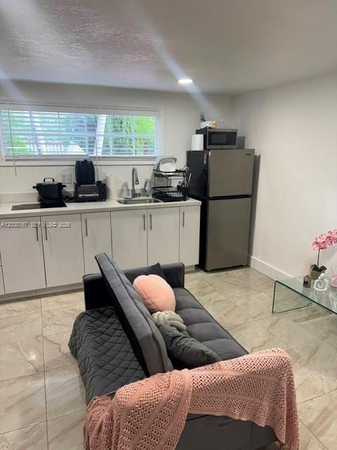 211 SW 71st Ave, Miami FL 33144 photo 3